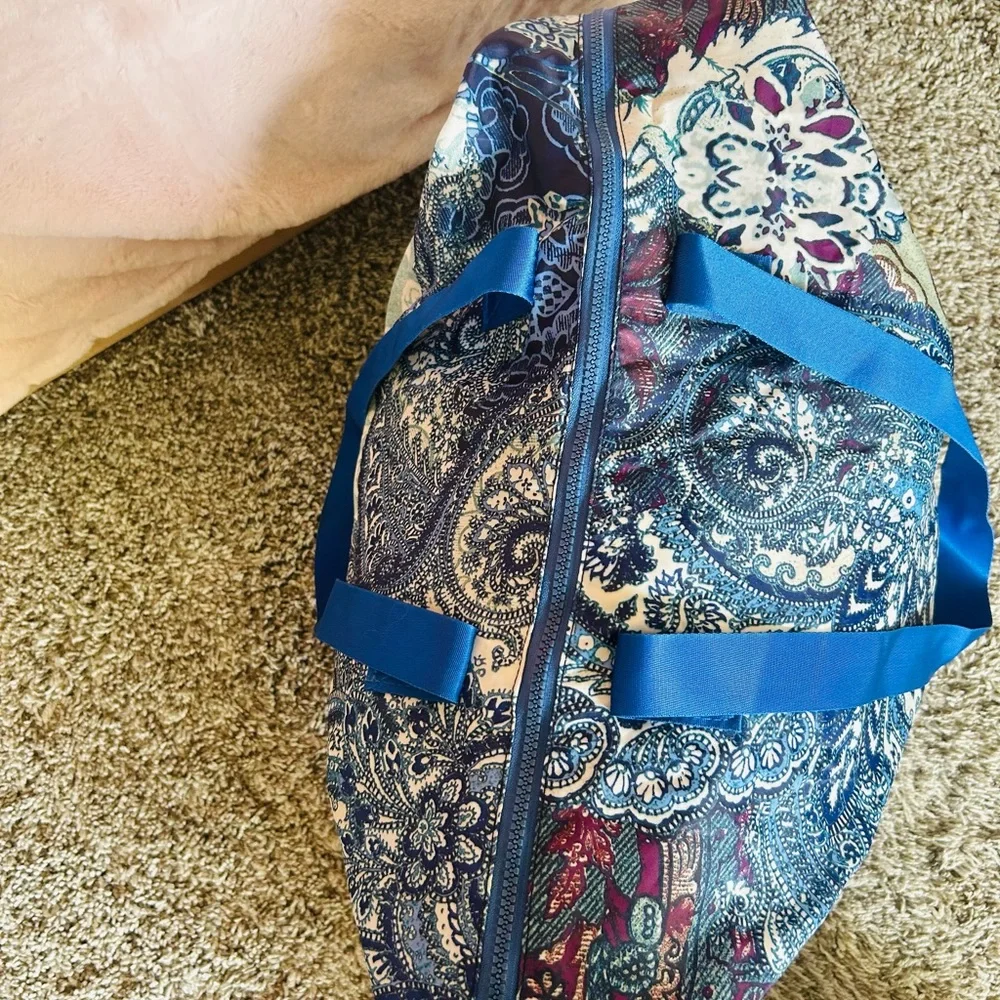 Chico’s Women’s Blue Paisley Colorful Foldable Zip Shopping Tote
